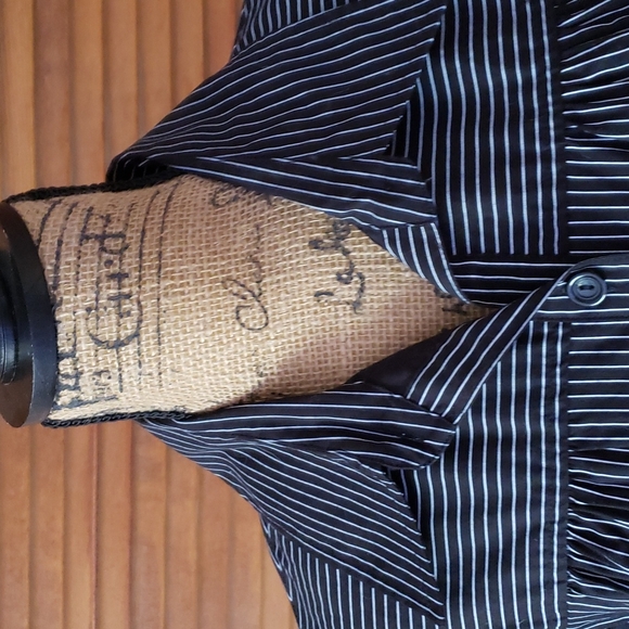 Gently worn Byer black and white belted pinstrip button down XL dress - Picture 2 of 10